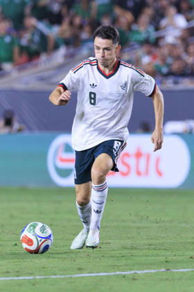 October 6, 2026, Los Angeles, California, USA: Alvaro Fidalgo 8 of Mexico during an International Friendly, Länderspiel, Nationalmannschaft match against Chile at the Los Angeles Memorial Coliseum on Tuesday October 6, 2026 in Los Angeles, California. Mexico loses to Chile, 0-2. ARIANA RUIZ PI Mexico Vs. Chile  - ZUMAp124 20261006_zaa_p124_102 Copyright: xArianaxRuizx