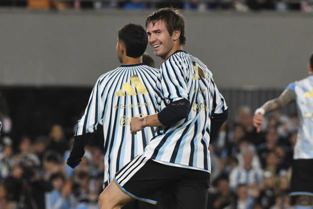Argentina v Benin - International Friendly, Länderspiel, Nationalmannschaft Franco Mastantuono of Argentina warms up before the match between Argentina and Benin at Estadio Monumental in Buenos Aires, Argentina, on October 6, 2026. Buenos Aires Buenos Aires Argentina  Copyright: xFedericoxPerettix originalFilename:peretti-argentin261006_npAYH