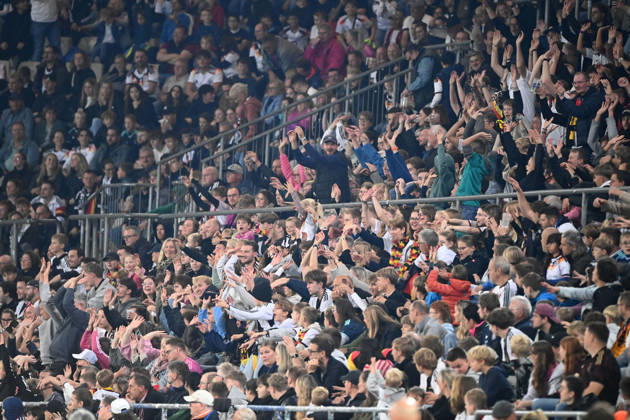 Spectators do the Mexican wave, laola, feature, background image, symbolic photo, cheering, joy, cheers, international soccer match, U21, European Championship qualifier, Germany vs. Georgia 2–0 on October 6, 2026, Schueco Arena, Bielefeld, Â