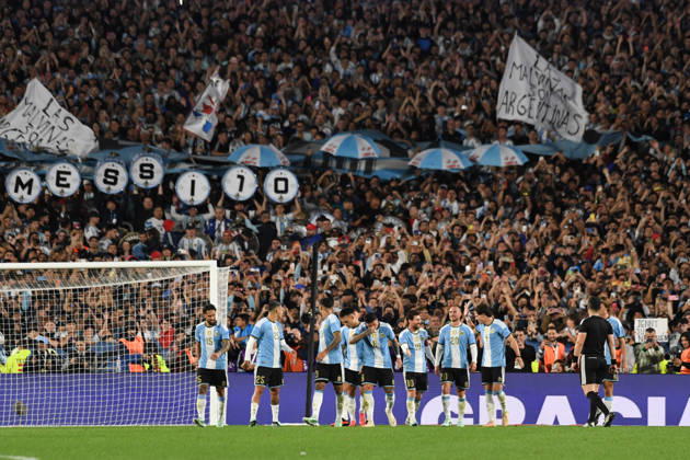 BUENOS AIRES, ARGENTINA 6 OCTOBER: Lionel Messi and the team celebrate the goal that the Argentina number 10 has just scored from the penalty spot during a friendly match between Argentina and Benin at the Estadio Monumental Antonio V. Liberti on 6 October 2026 in Buenos Aires, Argentina.  Copyright: xMBxMediax
