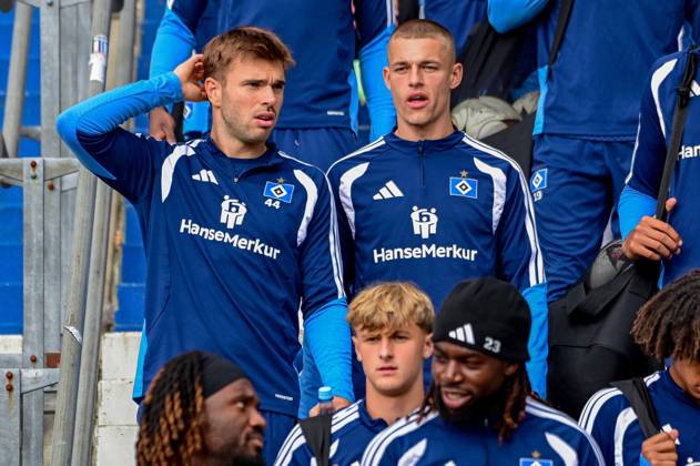 Mario Vuskovic, Miro Muheim, HSV, Germany, Hamburg, Volksparkstadion, soccer, Bundesliga 1, Hamburger SV training session