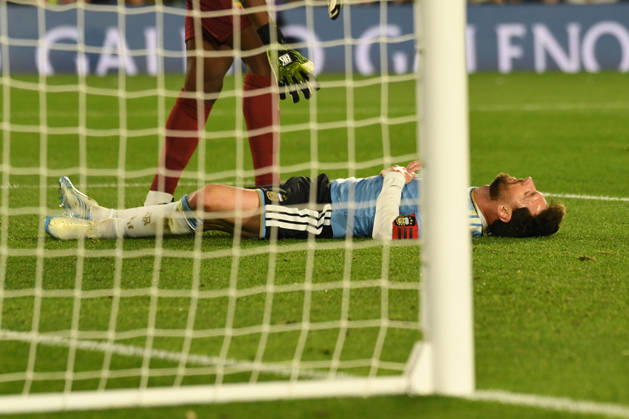 BUENOS AIRES, ARGENTINA 6 OCTOBER: Argentine footballer Lionel Messi falls to the ground following a move that almost resulted in a goal, and the opposing goalkeeper tries to help him up during a friendly match between Argentina and Benin at the Estadio Monumental Antonio V. Liberti on 6 October 2026 in Buenos Aires, Argentina.  Copyright: xMBxMediax