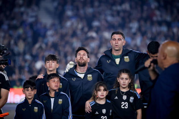 The last match of Messi in Buenos Aires, Argentina - 06 Oct 2026 Lionel Messi of Argentina and his family seen during the match between Argentina and Benin International Friendly, Länderspiel, Nationalmannschaft match, The last match of Messi with Argentina national team, Nationalteam Final score: Argentina 3 - 0 Benin Buenos Aires Argentina Copyright: xRobertoxTuerox xSOPAxImagesx Roberto--Tuero-1456611