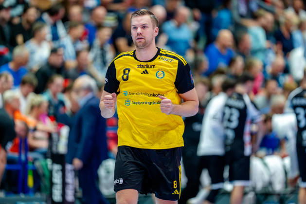 Solingen, October 6, 2026, Handball, Men s, EHF, European League, Group Stage, Matchday 2, 2026–2027, Bergischer HC vs. IK Sävehof, Birgir Steinn Jonsson (IK Sävehof), 8 minutes before kickoff at Klingenhalle in Solingen, North Rhine-Westphalia, Germany