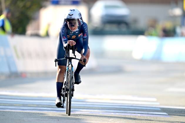 Spain s Alejandra Neira Dominguez crosses the finish line to win the Women Junior Individual Time Trial race (22km) at the cycling UEC Road European Championships, in Ljubljana, Slovenia, on Wednesday 7 October 2026. The UEC Road European Championships are taking place from 02 to 07 October in Ljubljana, Slovenia. DAVIDxPINTENS x189033667x