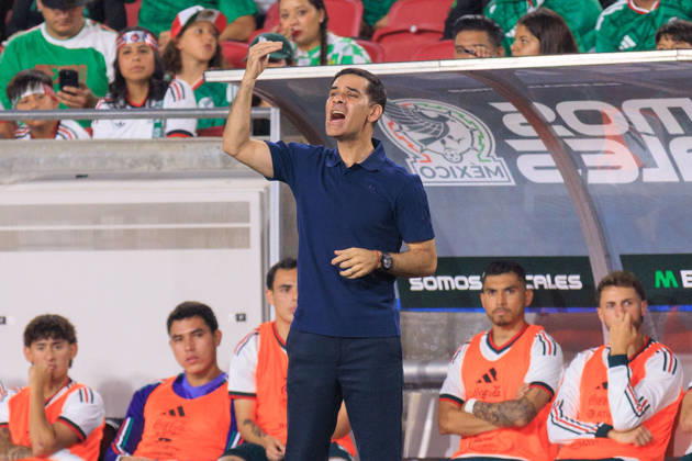 October 6, 2026, Los Angeles, California, USA: Head coach, Rafael Marquez of Mexico during an International Friendly, Länderspiel, Nationalmannschaft match against Chile at Los Angeles Memorial Coliseum on Tuesday, October 6, 2026, in Los Angeles, California. Mexico loses to Chile, 0-2. JAVIER ROJAS PI Los Angeles USA - ZUMAp124 20261006_zaa_p124_125 Copyright: xJavierxRojasx