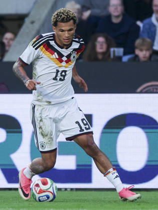 Paris Brunner of Germany controls the ball during the UEFA Under-21 EURO qualifier between Germany U21 and Georgia U21 at Almstadion on October 6, 2026, in Bielefeld, Germany. Photo by Marco Steinbrenner, DeFodi Images