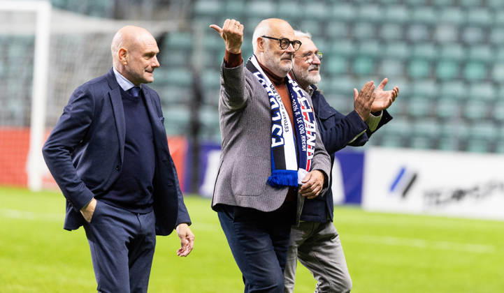06.10.2026, Tallinn. Football Nations League. Estonia VS Iceland 0:0. Estonian President Alar Karis (C) and Estonian FA (EJK) President Aivar Pohlak (R). Photo Tairo Lutter, Postimees Tallinn Harjumaa Estonia 1TL06OCT26A16 Copyright: xTairoxLutterx Alar Karis, Aivar Pohlak