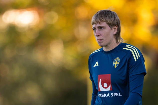 October 7, 2026: Goalkeeper Moa Edrud of the Swedish women’s national soccer team during a training session on October 7, 2026 in Stockholm. Photo by Emma Wallskog, BILDBYRAN, code EW EW0716: soccer, football, fotball, World Cup qualifiers, FIFA Women’s World Cup qualifier, training, Sweden, women’s soccer, bbeng Copyright: EMMAxWALLSKOG BB261007EW007