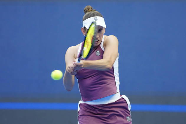 2026 China Open Women s Singles Round of 16 match in Beijing - 07 Oct. Elise Mertens of Belgium seen in action against Coco Gauff of the United States (Not in picture) during Women s Singles Round of 16 match on day eight of China Open at the National Tennis Center. Beijing China Copyright: xPolyxFeix xSOPAxImagesx 20261007_7009_098