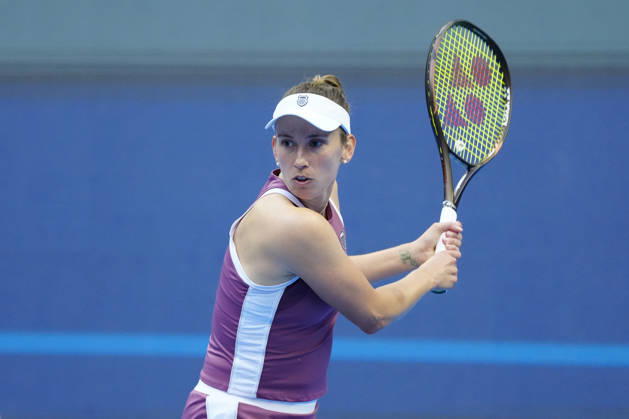 2026 China Open Women s Singles Round of 16 match in Beijing - 07 Oct. Elise Mertens of Belgium seen in action against Coco Gauff of the United States (Not in picture) during Women s Singles Round of 16 match on day eight of China Open at the National Tennis Center. Beijing China Copyright: xPolyxFeix xSOPAxImagesx 20261007_7001_109