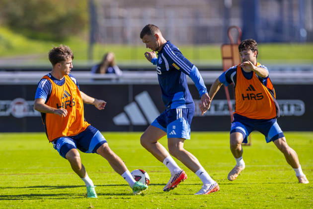 October 7, 2026, Soccer, FC Schalke 04 training session by Vitalie Becker, FC Schalke 04, Edin Dzeko, FC Schalke 04, Adrian Gantenbein, FC Schalke 04, Gelsenkirchen, FC Schalke 04 training facility, North Rhine-Westphalia, Germany, xRHR, PHOTO YYx Copyright: RHR-FOTOx RHR-FOTO YY