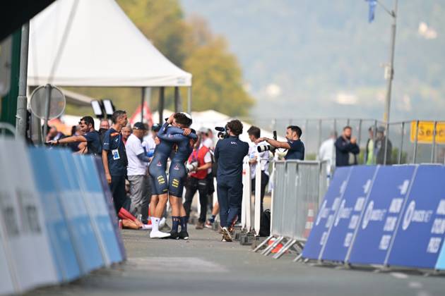 Spain s Hector Alvarez Martinez and Spain s Enaut Urcaregui Sanz celebrate after the Men U23 Individual Time Trial race (22km) at the cycling UEC Road European Championships, in Ljubljana, Slovenia, on Wednesday 7 October 2026. The UEC Road European Championships are taking place from 02 to 07 October in Ljubljana, Slovenia. DAVIDxPINTENS x189041133x
