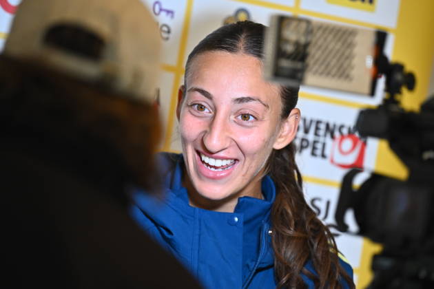 STOCKHOLM, SWEDEN, October 7, 2026: Amanda Nildén at a press conference following the women’s national team’s training session at Bosön ahead of the 2027 World Cup playoff. STOCKHOLM, SWEDEN x10090x Copyright: xClaudioxBresciani TTx THE WOMEN S NATIONAL TEAM TRAINS BEFORE THE PLAYOFFS
