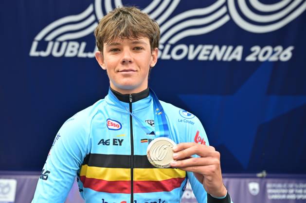 Belgium s Matisse Van Kerckhove , winner of the silver medal celebrates on the podium of the Men U23 Individual Time Trial race (22km) at the cycling UEC Road European Championships, in Ljubljana, Slovenia, on Wednesday 7 October 2026. The UEC Road European Championships are taking place from 02 to 07 October in Ljubljana, Slovenia. DAVIDxPINTENS x189042136x