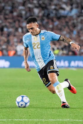 BUENOS AIRES, ARGENTINA - OCTOBER 6: Lautaro Martinez of Argentina runs with the ball during the International Friendly, Länderspiel, Nationalmannschaft football match between Argentina and Benin, at the Estadio Monumental Antonio V. Liberti, on October 6, 2026, in Buenos Aires, Argentina. Richard Callis Fotoarena (Richard Callis SPP) Copyright: xRichardxCallisx xSPPx spp-en-RiCa-3026249