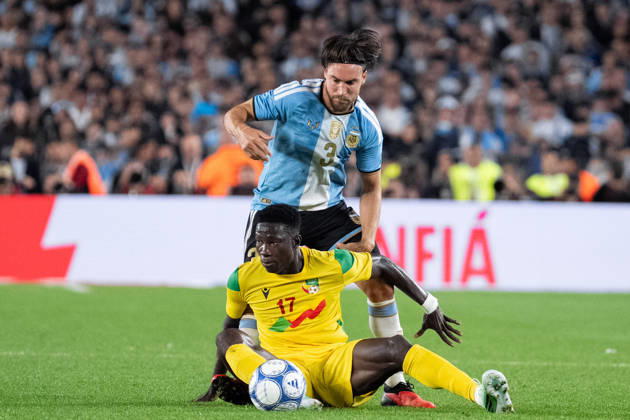 BUENOS AIRES, ARGENTINA - OCTOBER 6: Nicolas Tagliafico of Argentina (R) and Rodolfo Aloko of Benin (L) compete for possession of the ball during the International Friendly, Länderspiel, Nationalmannschaft football match between Argentina and Benin, at the Estadio Monumental Antonio V. Liberti, on October 6, 2026, in Buenos Aires, Argentina. Richard Callis Fotoarena (Richard Callis SPP) Copyright: xRichardxCallisx xSPPx spp-en-RiCa-3026255