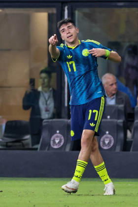 MIAMI, FL - OCTOBER 06: Samuel Velasquez 17 of Colombia celebrates a goal scored during an International Friendly, Länderspiel, Nationalmannschaft soccer match between Colombia and Peru at NU Stadium on October 06, 2026 in Miami, Florida.(Photo by Chris Arjoon Icon Sportswire) SOCCER: OCT 06 Colombia vs Peru EDITORIAL USE ONLY Icon2610060000067