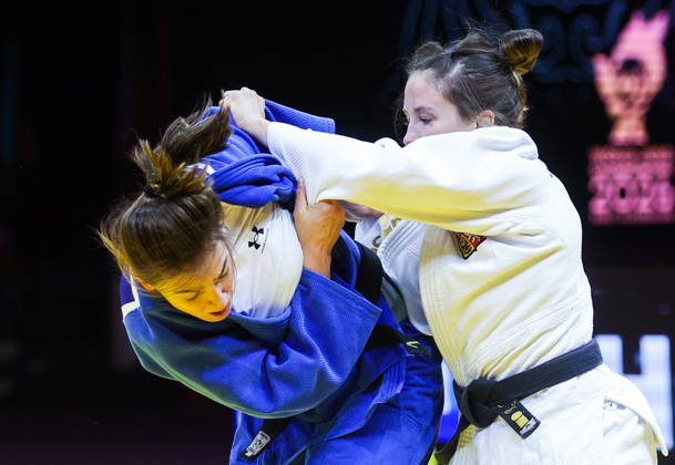 AZERBAIJAN, BAKU - OCTOBER 7, 2026: Renata Zachova (R) of the Czech Republic and Anna Kriza of Hugary compete in their -63 kg bout as part of the 2026 World Judo Championships at the National Gymnastics Arena 2026 World Judo Championships In Baku  - ZUMAt113 20261007_zaa_t113_414 Copyright: xMikhailxSinitsynx
