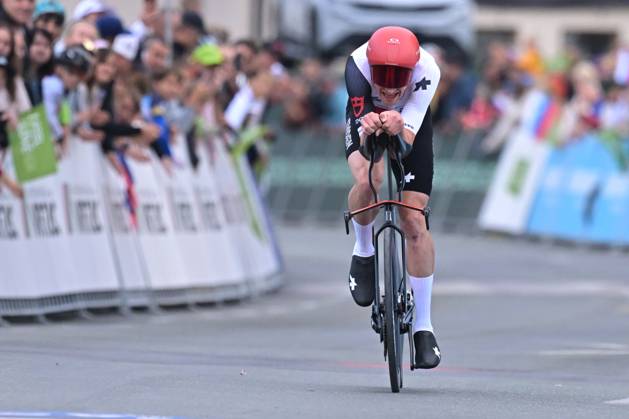 Switzerland s Stefan Kung crosses the finish line of the Men Elite Individual Time Trial race (22km) at the cycling UEC Road European Championships, in Ljubljana, Slovenia, on Wednesday 7 October 2026. The UEC Road European Championships are taking place from 02 to 07 October in Ljubljana, Slovenia. DAVIDxPINTENS x189072073x