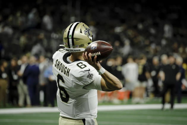 NEW ORLEANS, LA - OCTOBER 05: Tyler Shough 6 of the New Orleans Saints warms up before a game against the Atlanta Falcons at Caesars Superdome on October 5, 2026, in New Orleans, Louisiana. (Photo by Derick Hingle Icon Sportswire) NFL, American Football Herren, USA OCT 05 Falcons at Saints EDITORIAL USE ONLY Icon12626105062