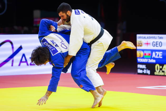AZERBAIJAN, BAKU - OCTOBER 7, 2026: Tato Grigalashvili (R) of Georgia and Zelim Tckaev of Azerbaijan compete in their -81 kg bout as part of the 2026 World Judo Championships at the National Gymnastics Arena. Mikhail Sinitsyn TASS  98916908