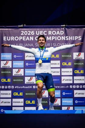 ROGLIÄa Primož ROGLIC Primoz UEC Road Cycling European Championships Ljubljana 2026 ROGLIÄa Primož ROGLIC Primoz SLO Slovenia Winner First Place Award Ceremony Medal Ceremony Podium Portrait Orientation Vertical Portrait Event UEC Road Cycling European Championships 2026 Ljubljana Category Cycling Road Cycling European Championships Individual Time Trial Elite Men Location Europe Slovenia Sencur Discipline Individual Time Trial ITT Distance 22 km Date October 7, 2026, Wednesday Day 5