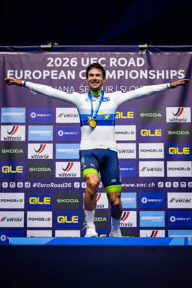 ROGLIÄa Primož ROGLIC Primoz UEC Road Cycling European Championships Ljubljana 2026 ROGLIÄa Primož ROGLIC Primoz SLO Slovenia Winner First Place Award Ceremony Medal Ceremony Podium Portrait Orientation Vertical Portrait Event UEC Road Cycling European Championships 2026 Ljubljana Category Cycling Road Cycling European Championships Individual Time Trial Elite Men Location Europe Slovenia Sencur Discipline Individual Time Trial ITT Distance 22 km Date October 7, 2026, Wednesday Day 5