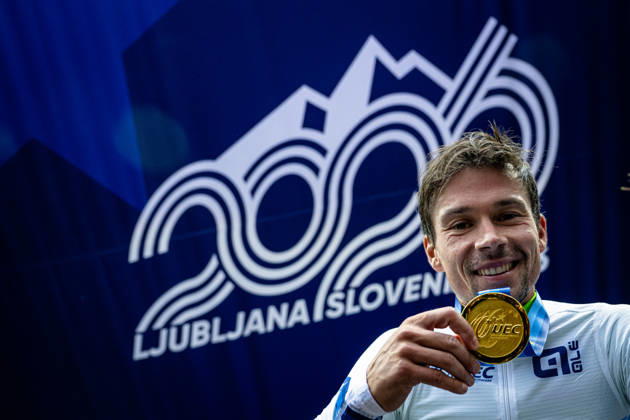 ROGLIÄa Primož ROGLIC Primoz UEC Road Cycling European Championships Ljubljana 2026 ROGLIÄa Primož ROGLIC Primoz SLO Slovenia Winner First Place Award Ceremony Medal Ceremony Podium Landscape Format Landscape Event UEC Road Cycling European Championships 2026 Ljubljana Category Cycling Road Cycling European Championships Individual Time Trial Elite Men Location Europe Slovenia Sencur Discipline Individual Time Trial ITT Distance 22 km Date October 7, 2026, Wednesday Day 5