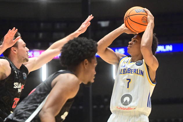 Men s basketball Champions League, group G, 1st round, match Slavia Praha NBK and Alba Berlin in Pardubice, Czech Republic, October 7, 2026. Jack Kayil of Alba Berlin. (CTKxPhoto JosefxVostarek) CTKPhotoP2026100707588 CTKPhotoP2026100707588