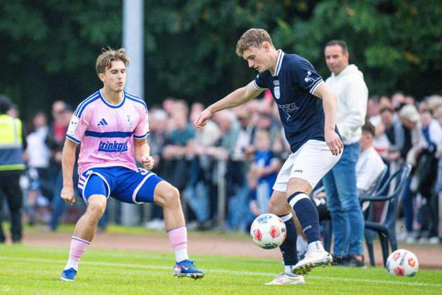 Lower Rhine Cup: SV Blau Weiß Dingden vs. MSV Duisburg ** FOR EDITORIAL USE ONLY ** EDITORIAL USE ONLY ** p Soccer Lower Rhine Cup: SV Blau Weiß Dingden vs. MSV Duisburg on October 7, 2026, at the Höingsweg sports field in Hamminkeln. Patrick Sussek, Duisburg. Copyright JakobxKlos Copyright: JakobxKlos doc87xh6fkstsj1366hjnd0 ,EDITORIAL USE ONLY Copyright: JakobxKlos