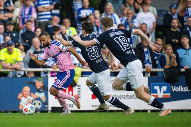 Lower Rhine Cup: SV Blau Weiß Dingden vs. MSV Duisburg ** FOR EDITORIAL USE ONLY ** EDITORIAL USE ONLY ** p Soccer Lower Rhine Cup: SV Blau Weiß Dingden vs. MSV Duisburg on October 7, 2026, at the Höingsweg sports field in Hamminkeln. Ramien Safi, Duisburg. Copyright JakobxKlos Copyright: JakobxKlos doc87xh6g51w111bpr5znd0 ,EDITORIAL USE ONLY Copyright: JakobxKlos
