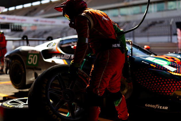 AUTO - ELMS - 4 HOURS OF PORTIMAO 2026 50 TOLEDO Custodio (usa), WADOUX Lilou (fra), AGOSTINI Riccardo (ita), Richard Mille AF Corse, Ferrari 296 LMGT3 Evo, LMGT3, mecaniciens, mechanics during the 4 Hours of Portimao 2026, 6th round of the 2026 European Le Mans Series on the Autodromo Internacional do Algarve from October 8 to 10, 2026 in Portimao, Portugal -  Copyright: xJoaoxFilipex