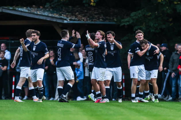 Sports, Soccer, FVN Lower Rhine Cup 2026–2027 Season, Round of 16: SV Blau Weiß Dingden vs. MSV Duisburg, October 7, 2026, Dingden Sports Field: BW Dingden celebrates after Fabrice Kempe scores the 1–0 goal for BW Dingden in the 37th minute; the players are thrilled. Hamminkeln, Dingden, Dingden Sports Field, North Rhine-Westphalia, Germany
