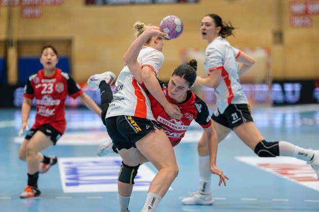 Maxi Muehlner, HSG Blomberg Lippe, 10; Luca Csikos, Thueringer HC, 05 GER; Thueringer HC vs. HSG Blomberg Lippe, Handball, Alsco Women s Handball Bundesliga, 2026–2027 Season, Matchday 5, Sunday, 7:30 p.m., October 7, 2026 GER, Thuringer HC vs. HSG Blomberg Lippe, Handball, Alsco Women’s Handball Bundesliga, 2026–2027 season, Matchday 5, Sunday, 7:30 p.m., October 7, 2026, Bad Langensalza Copyright: xMartinxHerbstx