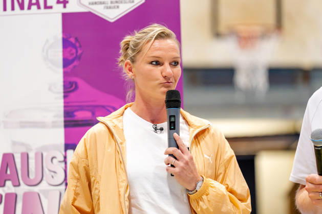 Dortmund, October 7, 2026, Handball, Women s, Alsco Women s Handball Bundesliga, Matchday 5, BVB Borussia Dortmund vs. Buxtehuder SV, Alexandra Popp speaking ahead of the quarterfinal draw for the DHB Women s Cup, Dortmund Sporthalle Wellinghofen, North Rhine-Westphalia, Germany