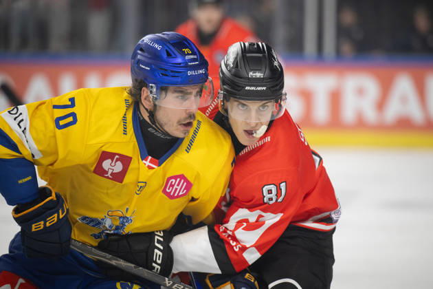 CHL Kölner Haie vs. Herning Blue Fox, Cologne, October 7, 2026 Mateu Späth, Kölner Haie, forward, 81 Oliver Kiljunen, Herning Blue Fox, forward, 70 CHL Kölner Haie vs. Herning Blue Fox on October 7, 2026, at the LanxessArena in Cologne, Germany Copyright: xBEAUTIFULxSPORTS AndreasxDickx