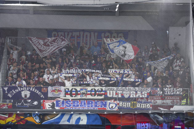 Ice hockey, Eishockey - CHL, EC RBS vs Berlin SALZBURG,AUSTRIA,07.OCT.26 - ICE HOCKEY - CHL, Champions Hockey League, group stage, EC Red Bull Salzburg vs Eisbaeren Berlin. Image shows supporters of Berlin.  GEPAxpictures xDavidxGeieregger