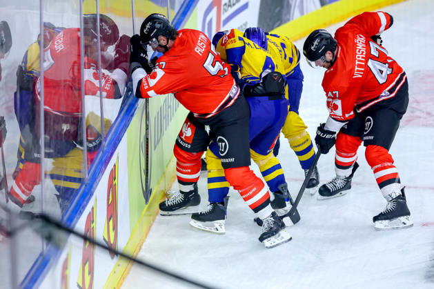 October 7, 2026, Ice Hockey, CHL, Kölner Haie vs. Blue Fox Herning, Champions Hockey League 2026–27, Matchday 5, 2026–27 Season, Lanxess Arena, Cologne: Brady Austin (Cologne Sharks, 57) and Veli Matti Vittasmäki (Cologne Sharks, 47) battle it out against Mads Skov Larsen (Blue Fox Herning, 41) and Lasse Baerentsen (Blue Fox Herning, 24) in North Rhine-Westphalia, Germany