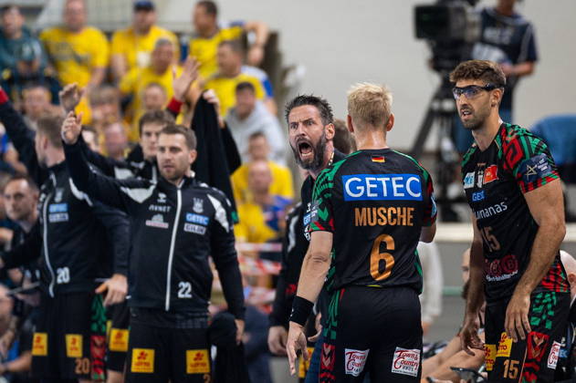 KIELCE, POLAND - OCTOBER 7: Bennet Wiegert during the EHF Champions League Group F match between Industria Kielce nad SC Magdeburg at Hala Legionow on October 2, 2026 in Kielce, Poland --- Pilka reczna. EHF Liga Mistrzow. Industria Kielce - SC Magdeburg. (Photo by Igor Jakubowski Arena Akcji) NEWSPIX.PL --- newspix.pl