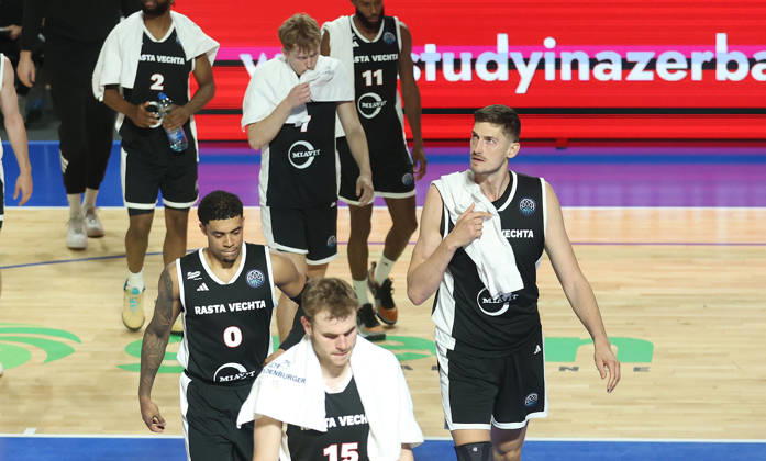 07.10.2026 Subotica(Serbia) KK Spartak Subotica-SC Rasta Vechta men s Basketball Champions Leaugue D Mitrik Trice(L),Linus Trettin(C),Tibor Pleiss(R) Rasta Vechta :