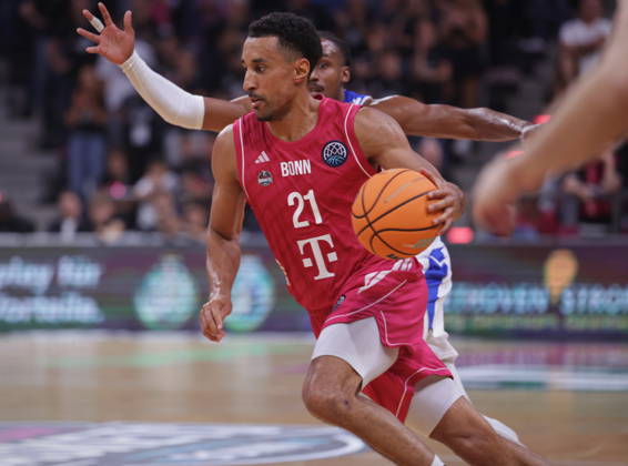 Joel Aminu, Telekom Baskets Bonn vs. FC Porto, Basketball Champions League (BCL), Photo by Jörn Wolter