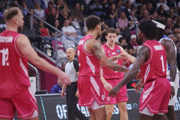 Telekom Baskets Bonn vs. FC Porto, Basketball Champions League (BCL). Photo by Jörn Wolter