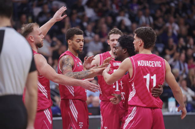 Telekom Baskets Bonn vs. FC Porto, Basketball Champions League (BCL). Photo by Jörn Wolter