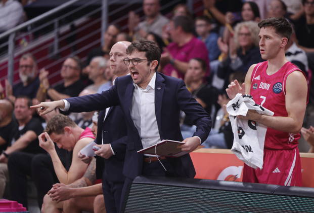 Assistant Coach Thomas Pennellier, Telekom Baskets Bonn vs. FC Porto, Basketball Champions League (BCL). Photo by Jörn Wolter