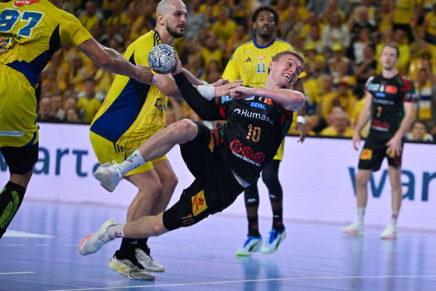 KIELCE 07.10.2026 MECZ 3. KOLEJKA RUNDA WSTEPNA LIGA MISTRZOW PILKA RECZNA MEZCZYZN SEZON 2026 2027 MENS HALDBALL PRELIMINARY ROUND EHF CHAMPIONS LEAGUE SEASON 2026 2027 MATCH: INDUSTRIA KIELCE - SC MAGDEBURG ARTSEM KARALEK GISLI HORGEIR KRISTJANSSON FOT. MICHAL TRZPIS 400MM.PL NEWSPIX.PL --- newspix.pl