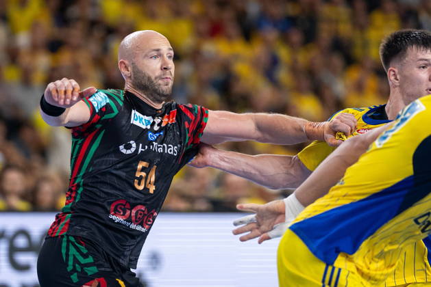 KIELCE, POLAND - OCTOBER 7: Oscar Bergendahl during the EHF Champions League Group F match between Industria Kielce nad SC Magdeburg at Hala Legionow on October 2, 2026 in Kielce, Poland --- Pilka reczna. EHF Liga Mistrzow. Industria Kielce - SC Magdeburg. (Photo by Igor Jakubowski Arena Akcji) NEWSPIX.PL --- newspix.pl