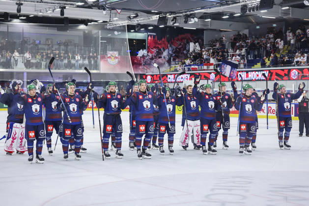 Ice hockey, Eishockey - CHL, EC RBS vs Berlin SALZBURG,AUSTRIA,07.OCT.26 - ICE HOCKEY - CHL, Champions Hockey League, group stage, EC Red Bull Salzburg vs Eisbaeren Berlin. Image shows the celebration of Berlin.  GEPAxpictures xDavidxGeieregger