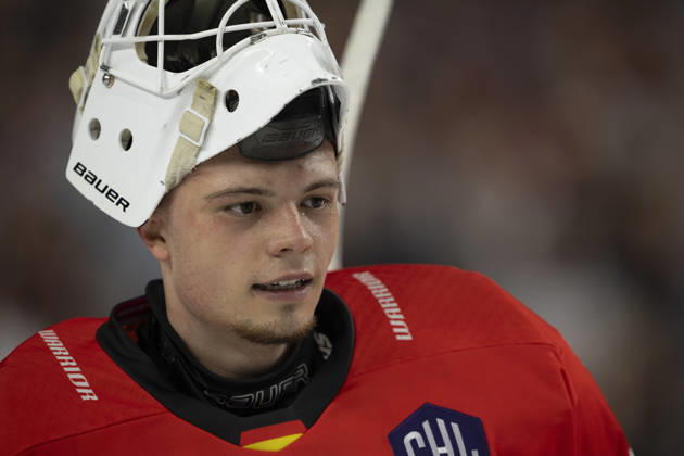 CHL Cologne Sharks vs. Herning Blue Fox, Cologne, October 7, 2026; Nico Wiens, Cologne Sharks, goaltender, 33; CHL Cologne Sharks vs. Herning Blue Fox on October 7, 2026, at the Lanxess Arena in Cologne, Germany Copyright: xBEAUTIFULxSPORTS AndreasxDickx