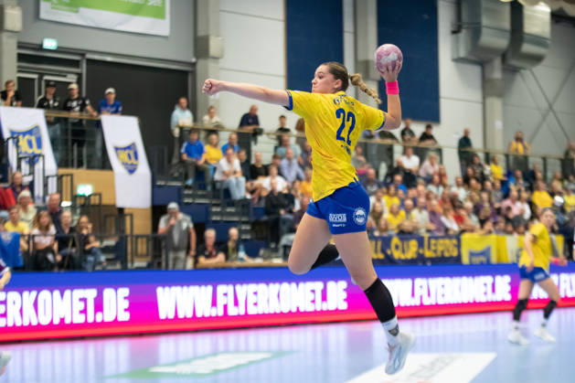 Handball, Alsco HBF1: HC Leipzig vs. TuS Metzingen, October 7, 2026. Lilly Glimm, 22, of HC Leipzig leaps to take a shot. Alsco Women s Handball Bundesliga (HBF1), 2026–2027 season, Matchday 5: HC Leipzig vs. TuS Metzingen on October 7, 2026, at the Markranstädt Sports Center Copyright: xBEAUTIFULxSPORTS JanxKaeferx